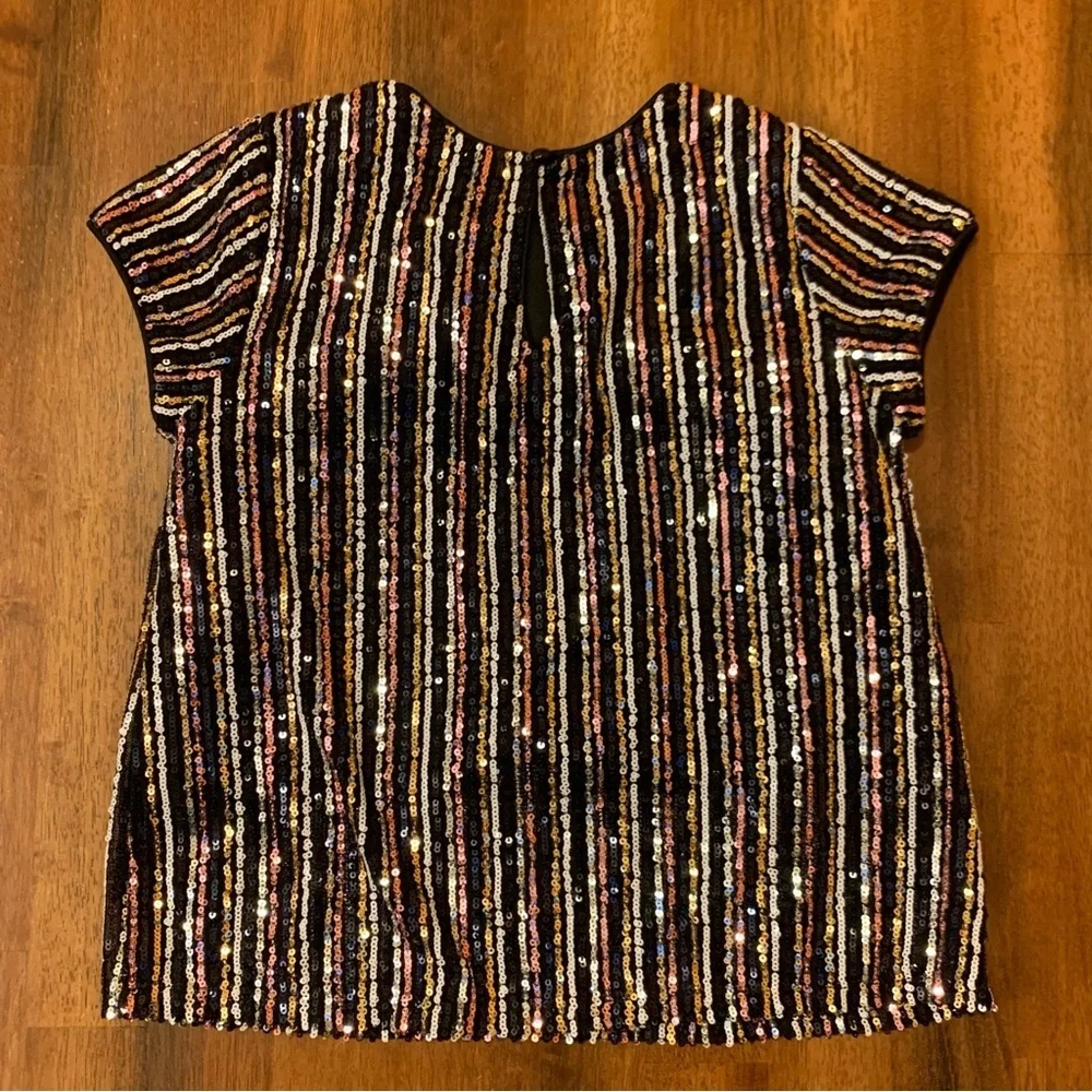 Art Class Small 6/ 6X Black and Gold Sequin Top with Stripes Lined Keyhole Back